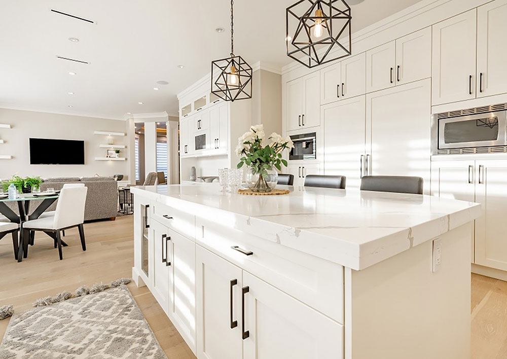  White Shaker